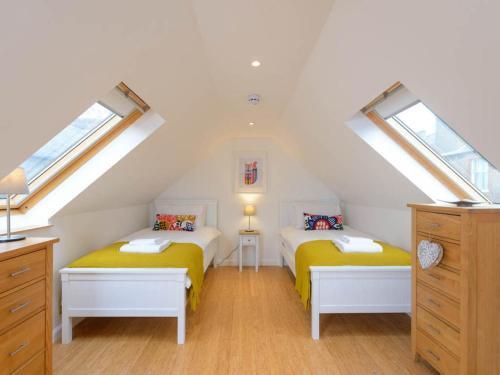 Curlew - Double Upper Apartment