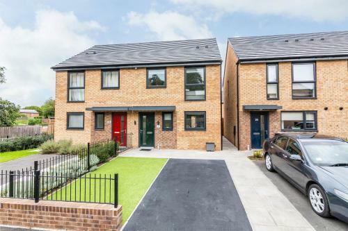 Blackstone Walk - Fabulous Houses With Parking