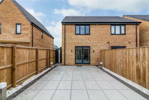 Blackstone Walk - Fabulous Houses With Parking