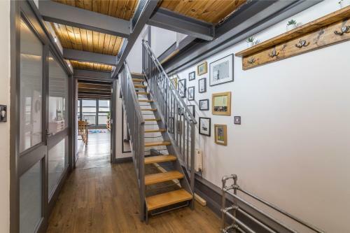 Spacious 3 Bed City Centre Apartment