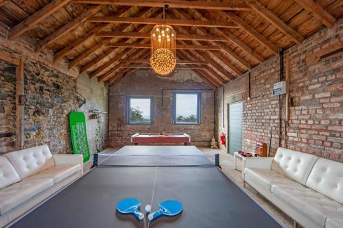 Oban Chateau Sleeps 22 With Wifi