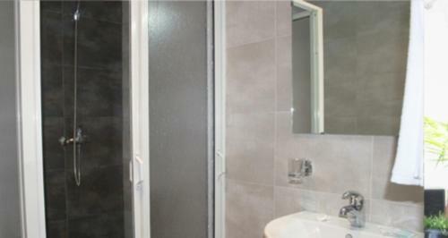 Ubay Hotel