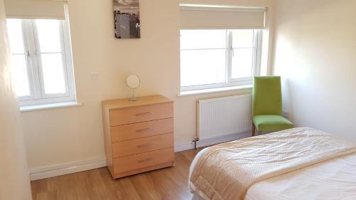 Apartamentos Cowley Spacious Flat With Parking, Oxford