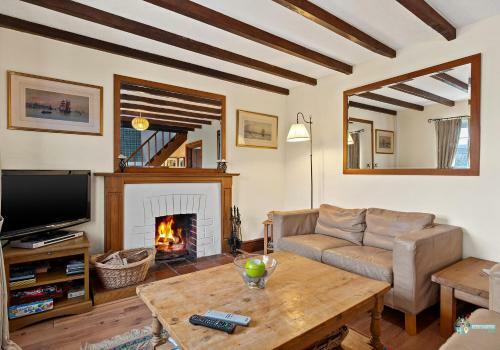 1 Lambston Cottage