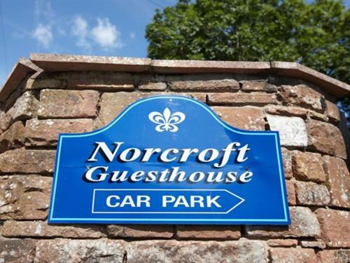 Hostal Norcroft Guest House