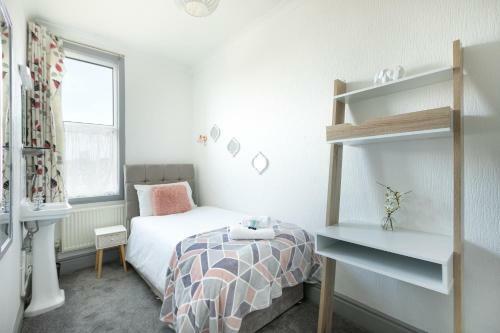 Kvm Sugar Way House By Kvm Serviced Accommodation