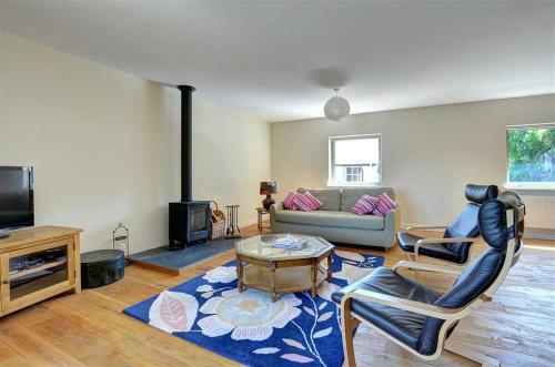 Porthmadog Villa Sleeps 8 With Wifi