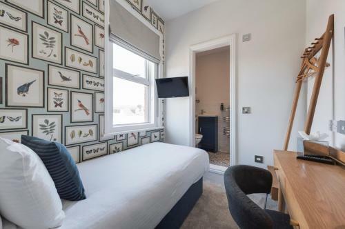 Southsea Villa Sleeps 20