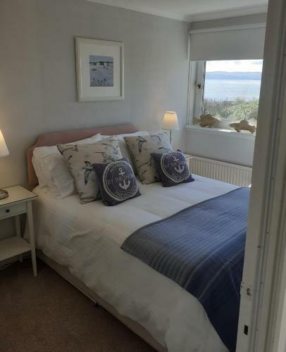 The Beach House, Bed & Breakfast