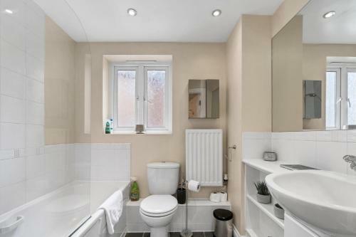 Reading Town Centre River View Serviced Apartments