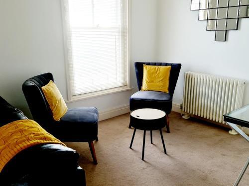 Off The Hook - Luxury Beach Apartment - Sleeps 4