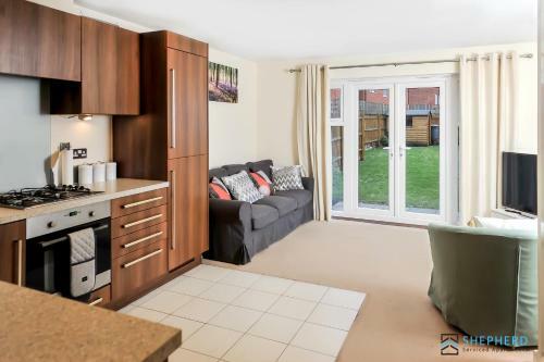Reading Contractors Digs 2 By Shepherd Serviced Apartments