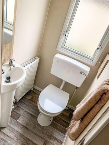 Mistral 3-bed Holiday Home In Rhyl