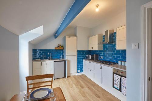 Emerald Hideaway Apartment