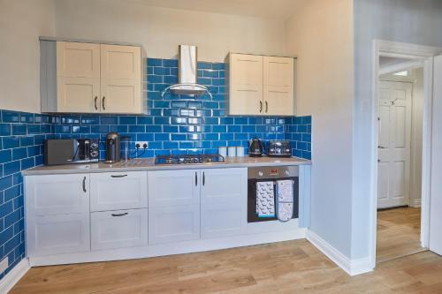 Emerald Hideaway Apartment