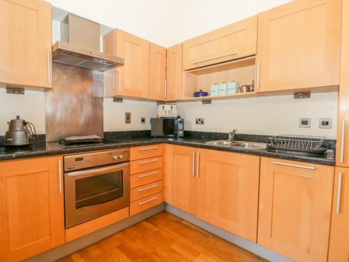 Apartment 6