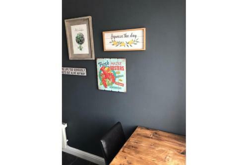 Hotel Oyo The Leven Guesthouse