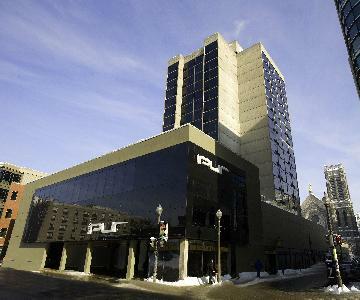 TRYP Quebec Hotel Pur