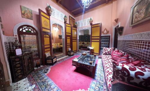 Riad Atika Mek