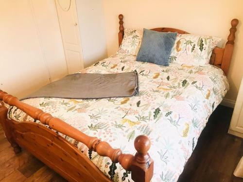 Beautiful Cosy 3-bed House In Slough