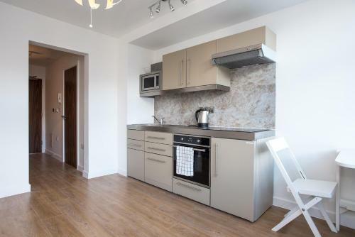 Modern 1 Bedroom Apartment In City Centre