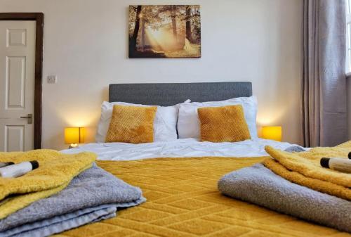 Apartamento Convenient Sleeps 8 2 Bed Ground Parking