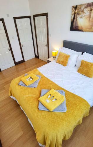 Apartamento Convenient Sleeps 8 2 Bed Ground Parking
