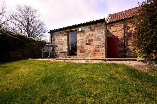 Sebright Cottage, Borrowby Farm Cottages