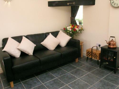 Hamlet Cottage Sleeps 3-4 Stratford Upon Avon