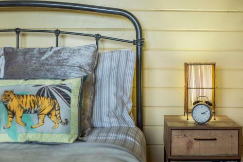 Lodge The Retreat Log Cabin