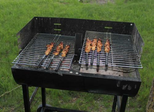 "george's" Lakeside Wooden Tipi