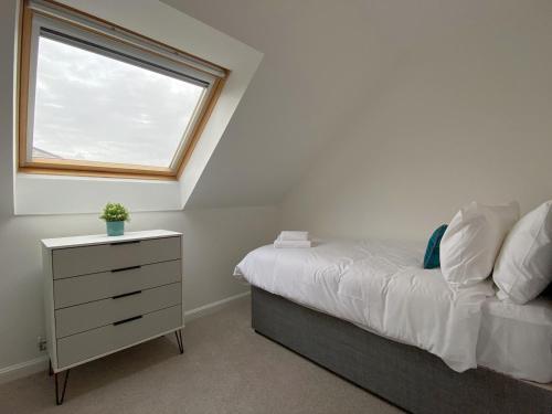 **perfect For Liberty Stadium** Sleeps 8