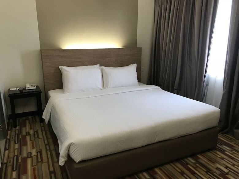 Harbour View Hotel