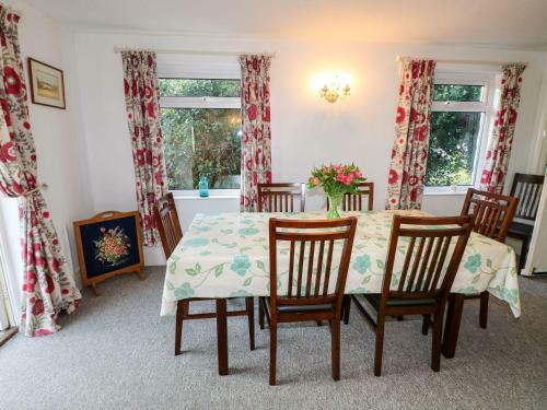 Baytree Cottage, Totland Bay