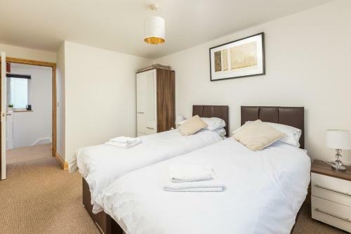 Totnes Modern House Sleeps 8 , 5 Mins To Town