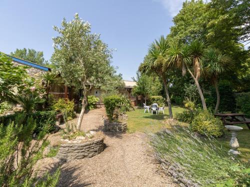 Riverhouse Lodge