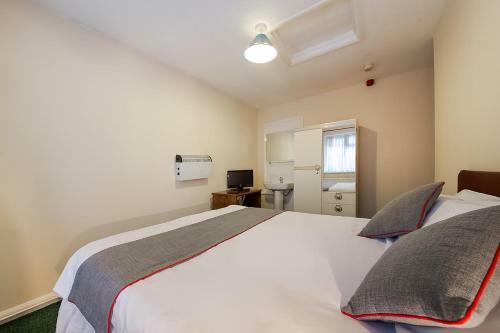Hotel Oyo Honeycroft Lodge