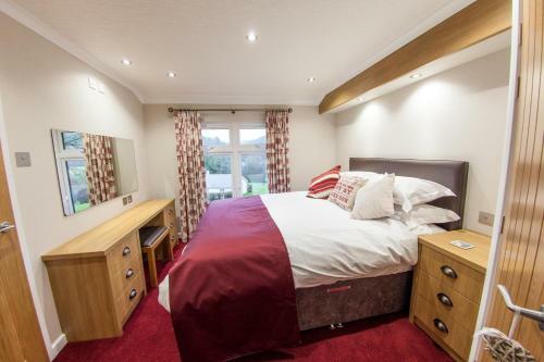 Owl Lodge