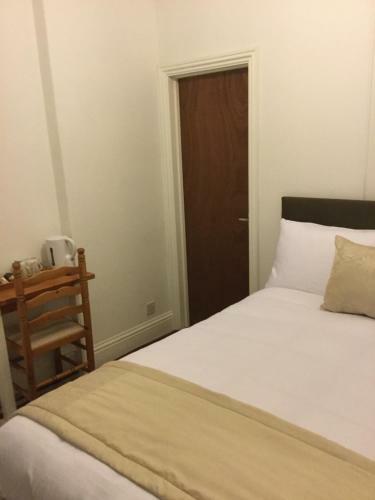 Hostal Fernville Guest House