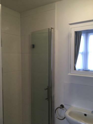 Hostal Fernville Guest House