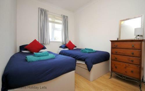 2 Walled Garden Cottages, West Wittering