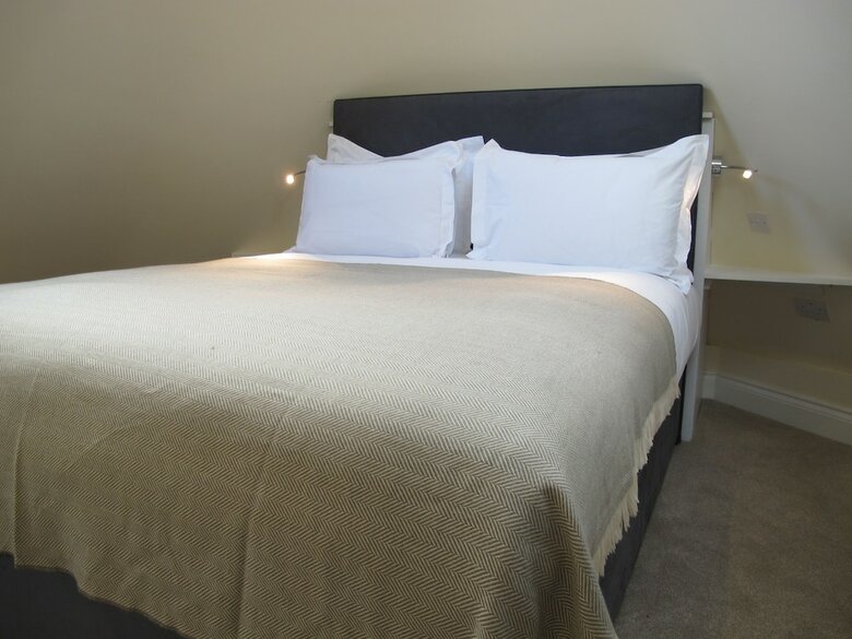 Glenlyn Apartments