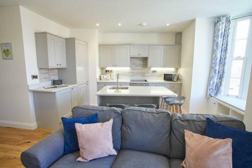 Flat Lemonade Apartment