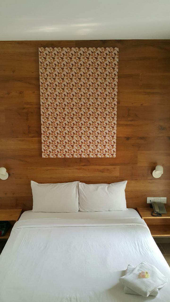 Hotel Dynasty Inn