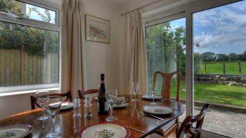 Hollycombe Cottage