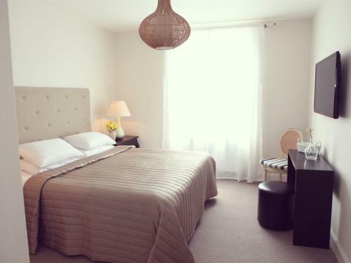 Hotel Blue Pigeons