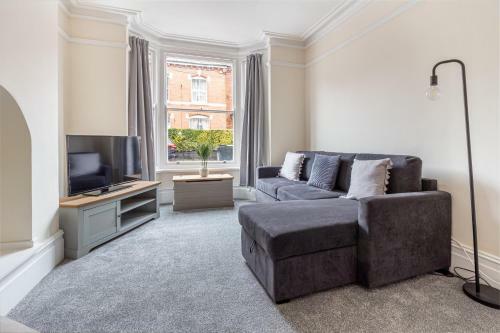 Beautiful 4 Bed House Worcester City Centre