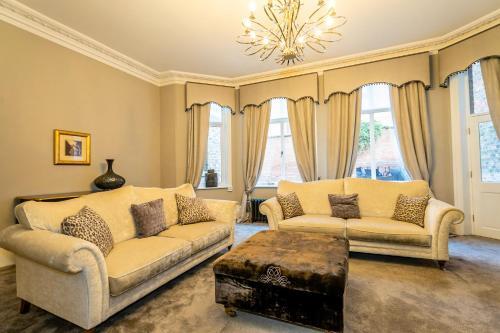 21 Clifford Street - Apartment 1