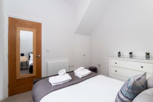 Saxon House Apartments