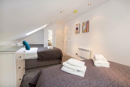 Saxon House Apartments